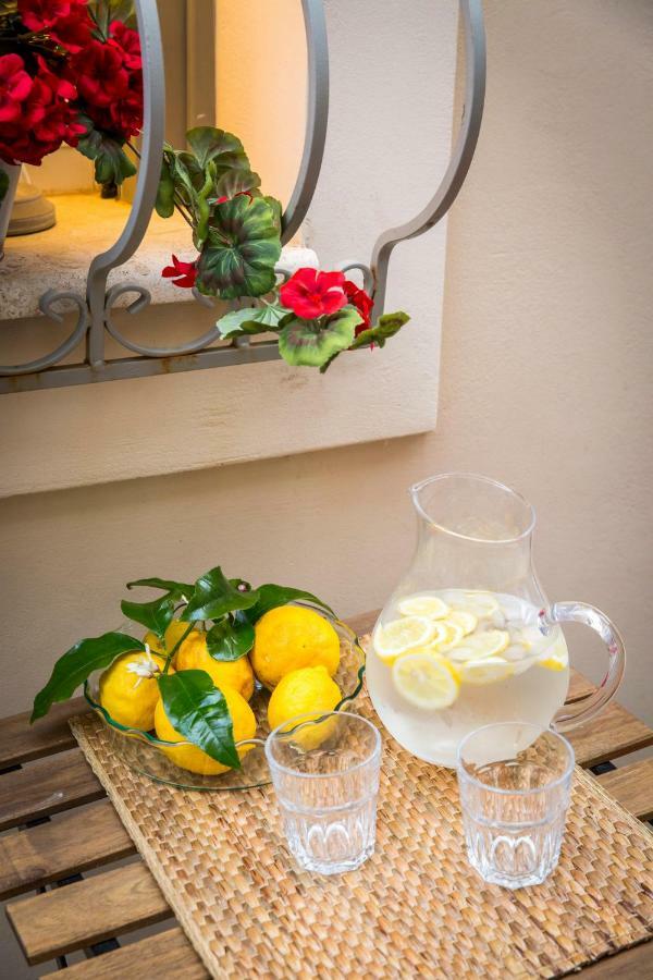 Lianelia Boutique Village House Argyrades 外观 照片