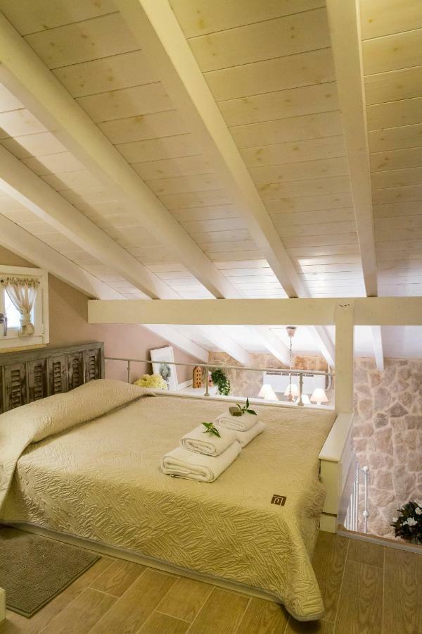 Lianelia Boutique Village House Argyrades 外观 照片